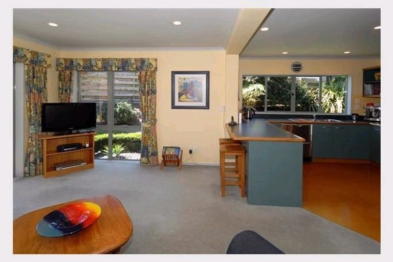 Photo of property in 11 Dallinger Street, St Andrews, Hamilton, 3200