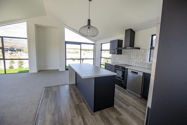 Photo of property in 38 Olds Crescent, Cromwell, 9310