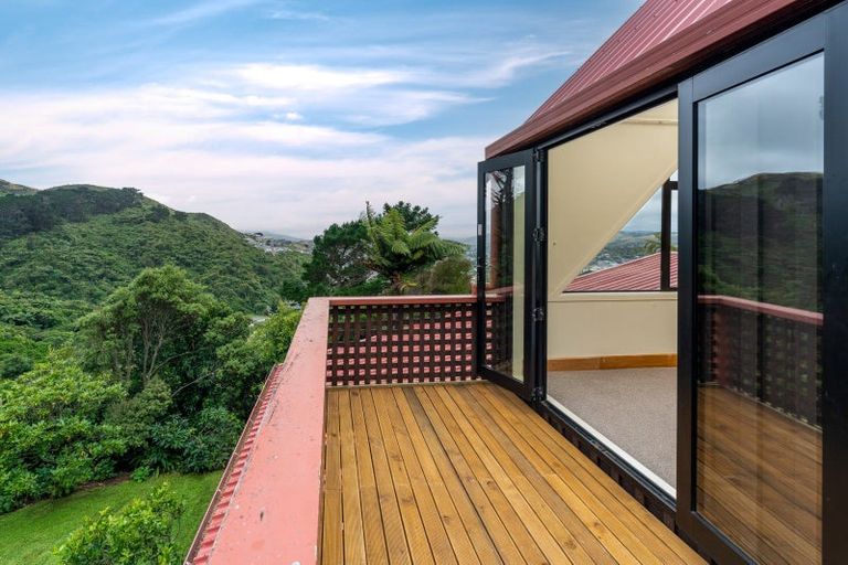 Photo of property in 64 Nalanda Crescent, Broadmeadows, Wellington, 6035