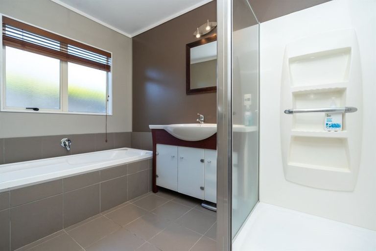 Photo of property in 15 Palliser Drive, Huntington, Hamilton, 3210