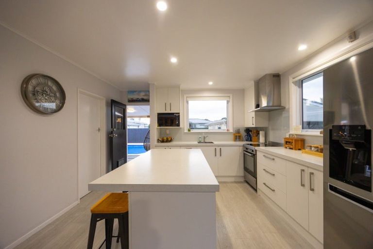 Photo of property in 107 Dittmer Drive, West End, Palmerston North, 4412