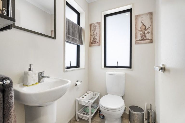 Photo of property in 21 Maylee Crescent, Gulf Harbour, Whangaparaoa, 0930