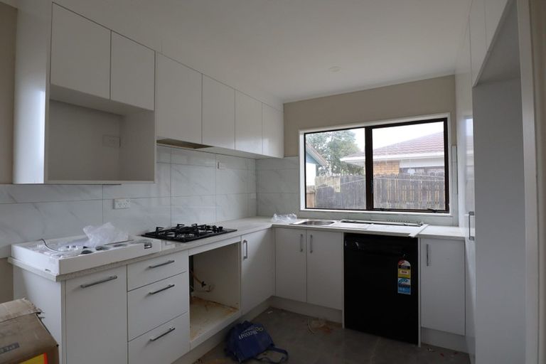 Photo of property in 2/10 Airfield Road, Takanini, 2112