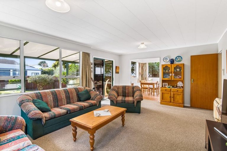 Photo of property in 37 Te Kupe Road, Paraparaumu Beach, Paraparaumu, 5032