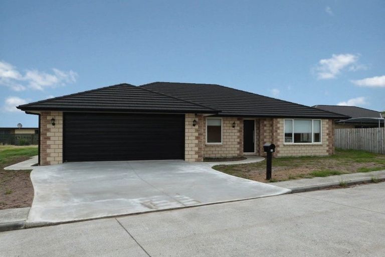 Photo of property in 43 Ocean View Rise, Ruakaka, 0116