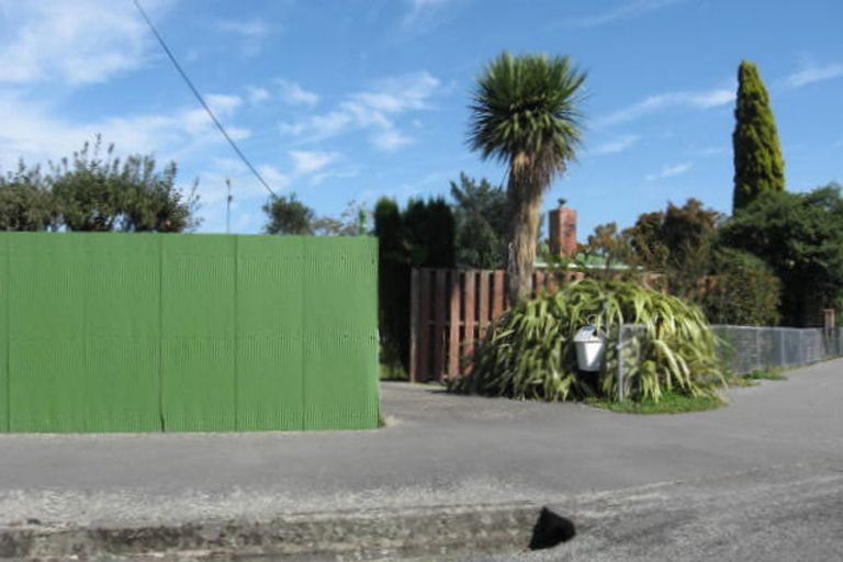 Photo of property in 43 Buckleys Terrace, Tinwald, Ashburton, 7700