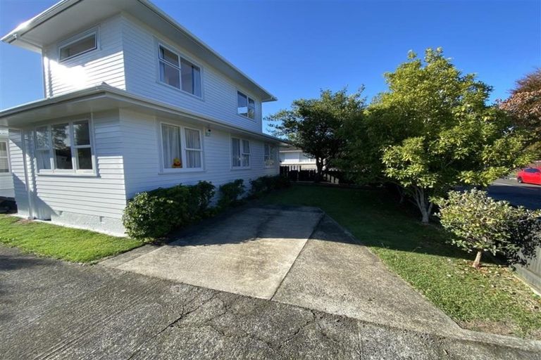 Photo of property in 26 Ruru Crescent, Heretaunga, Upper Hutt, 5018