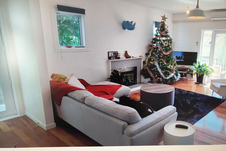 Photo of property in 88b Townsend Road, Miramar, Wellington, 6022