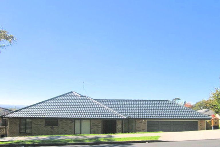 Photo of property in 1 Summerland Drive, Henderson, Auckland, 0612