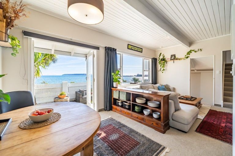 Photo of property in 31 Moana Road, Plimmerton, Porirua, 5026