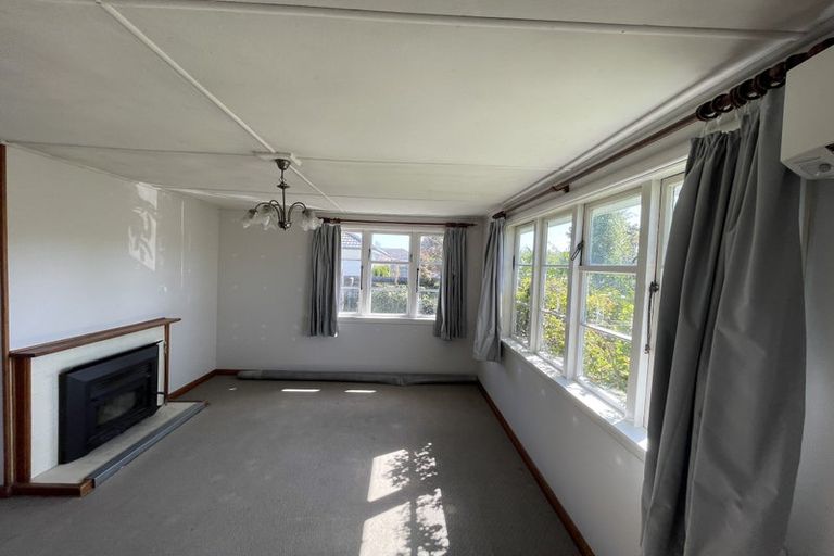 Photo of property in 12 Hillary Crescent, Upper Riccarton, Christchurch, 8041