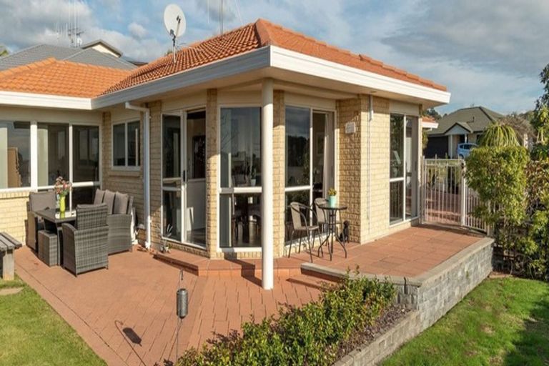 Photo of property in 27 Oteki Park Drive, Welcome Bay, Tauranga, 3112