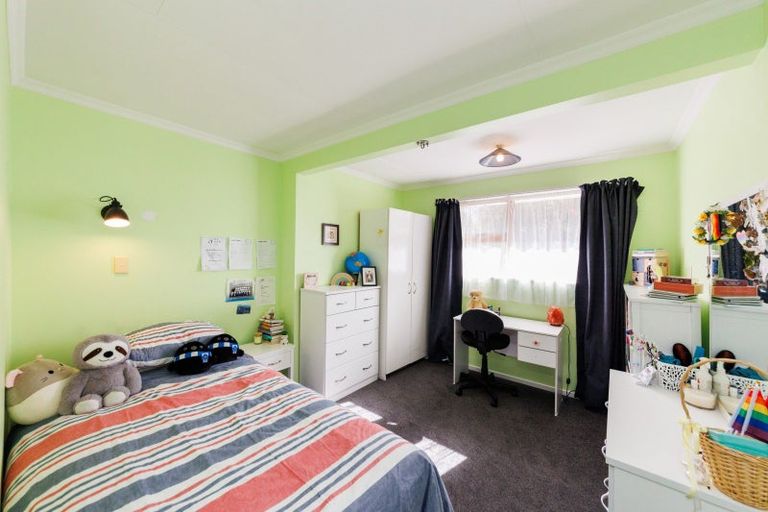 Photo of property in 18 Frimley Street, Awapuni, Palmerston North, 4412