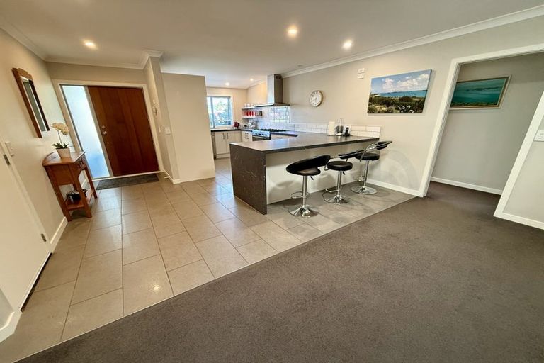 Photo of property in 46 Simpson Crescent, Raumati Beach, Paraparaumu, 5032