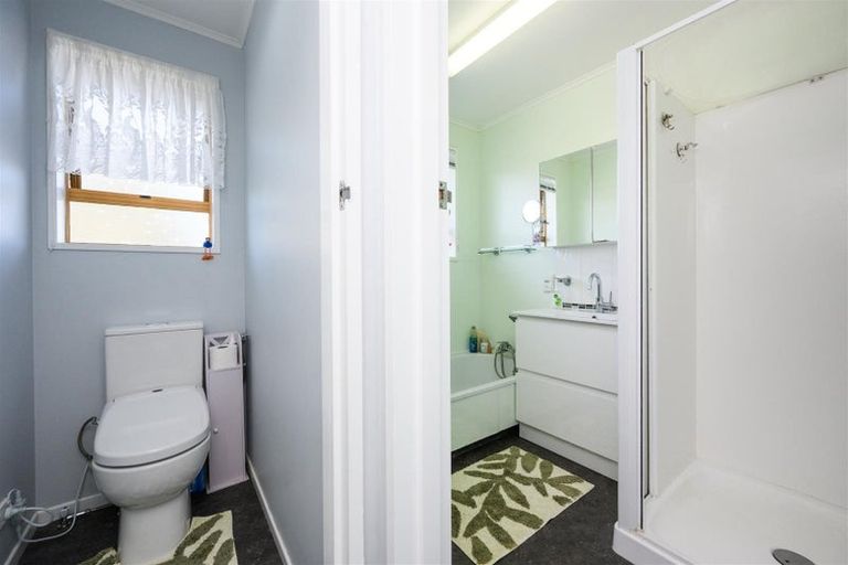 Photo of property in 21 Flower Street, Bulls, 4818