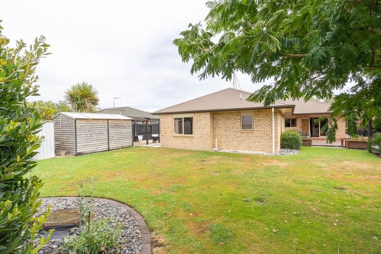 Photo of property in 22 Farringdon Avenue, Rototuna North, Hamilton, 3210