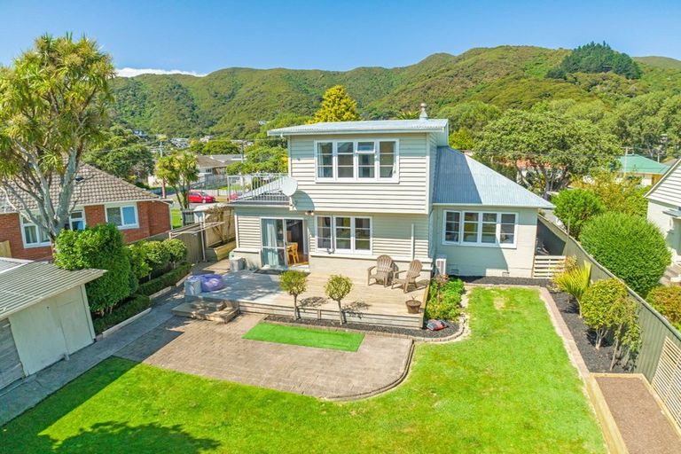 Photo of property in 12 Freyberg Street, Waterloo, Lower Hutt, 5011
