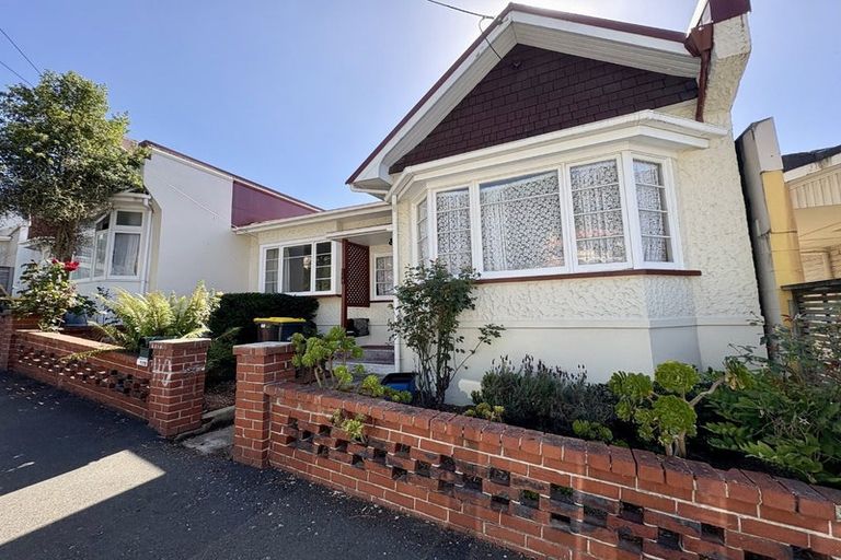 Photo of property in 110 Maitland Street, Dunedin Central, Dunedin, 9016