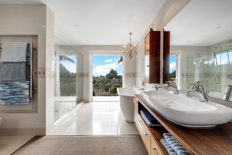 Photo of property in 1 Pearson Road, Whitford, Howick, 2571