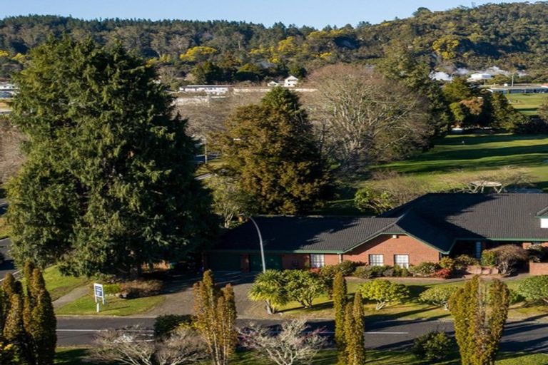 Photo of property in 2 Gwendoline Street, Glenholme, Rotorua, 3010