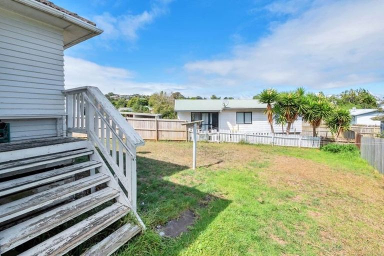 Photo of property in 12 Igloo Place, Red Hill, Papakura, 2110