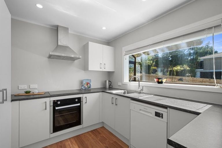 Photo of property in 1/17 Sturm Avenue, Massey, Auckland, 0614