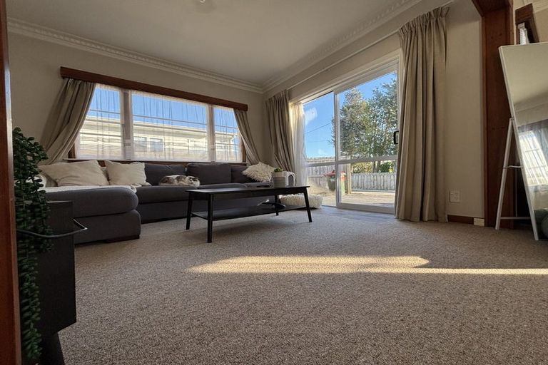 Photo of property in 60 Wellington Street, Pukekohe, 2120