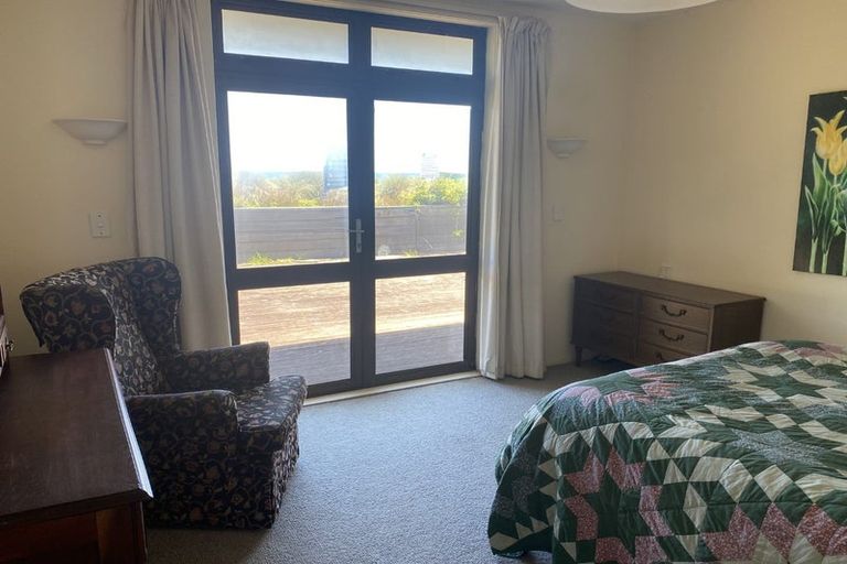 Photo of property in 101 Tutere Street, Waikanae Beach, Waikanae, 5036