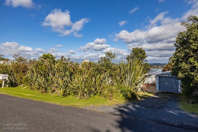 Photo of property in 84 Doves Bay Road, Kerikeri, 0294