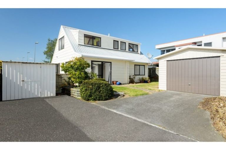 Photo of property in 10b Tui Street, Mount Maunganui, 3116