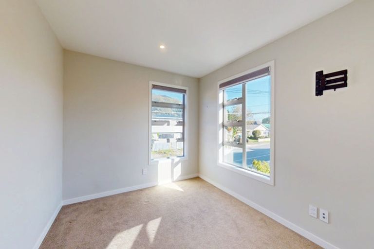 Photo of property in 101b Waiwhetu Road, Waterloo, Lower Hutt, 5011
