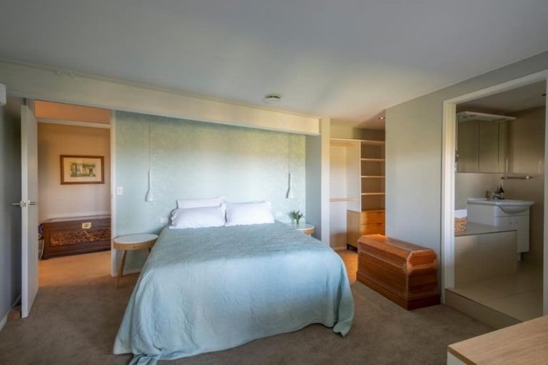 Photo of property in 26 Aotearoa Terrace, Murrays Bay, Auckland, 0630