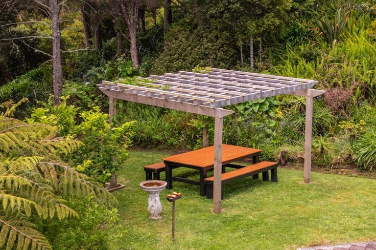 Photo of property in 2 Beaufort Street, Opua, 0200