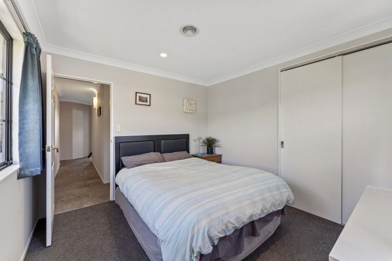 Photo of property in 10 Carlow Grove, Birchville, Upper Hutt, 5018