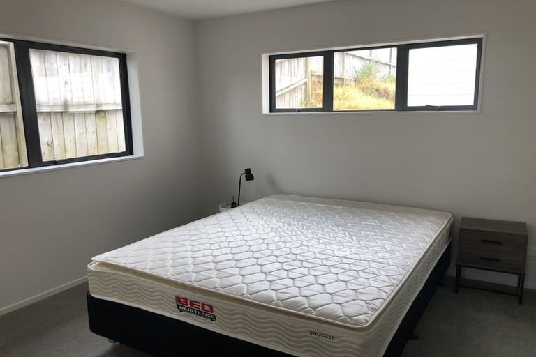 Photo of property in 8 Keating Rise, Northcross, Auckland, 0632