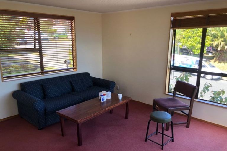 Photo of property in 16 Chestnut Grove, Maungaraki, Lower Hutt, 5010