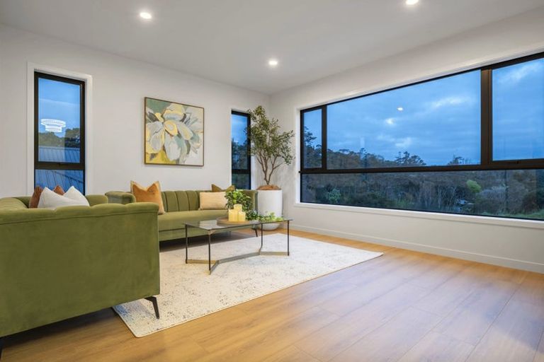 Photo of property in 17 Awanui Road, Red Beach, 0932