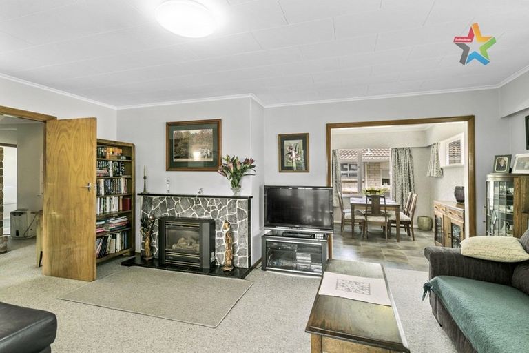 Photo of property in 46b Hine Road, Wainuiomata, Lower Hutt, 5014