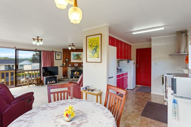 Photo of property in 33 Mountainview Terrace, Otaki Beach, Otaki, 5512