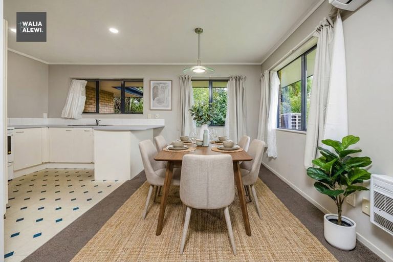 Photo of property in 34 Liddesdale Place, Papakura, 2110