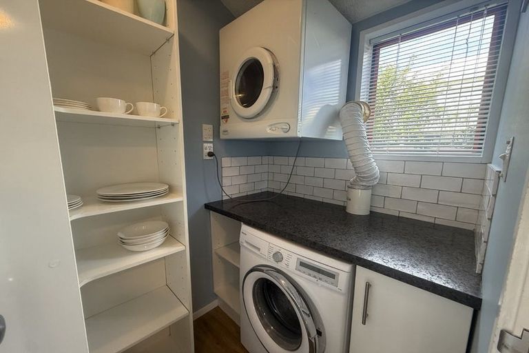 Photo of property in 1/214 Springfield Road, St Albans, Christchurch, 8014