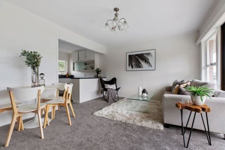 Photo of property in 2/15 Brook Street, Milford, Auckland, 0620