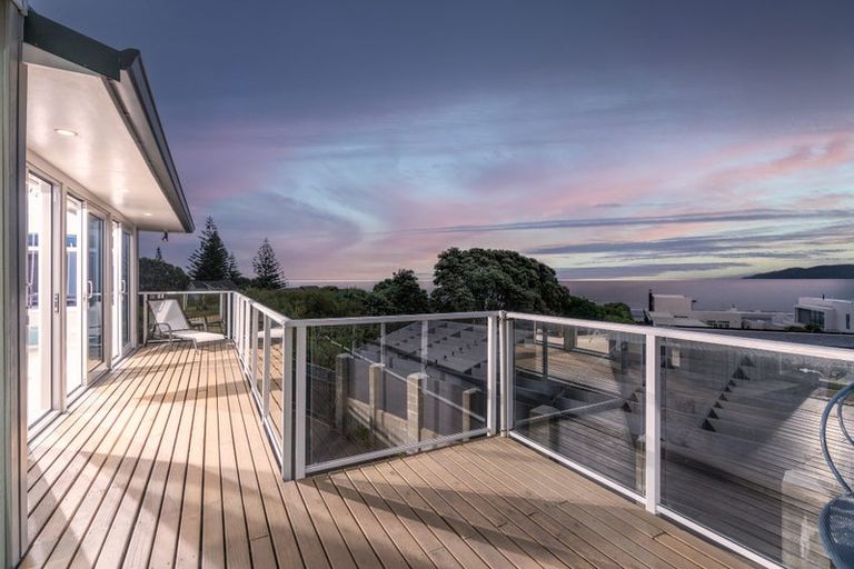 Photo of property in 39a Wharemauku Road, Raumati Beach, Paraparaumu, 5032