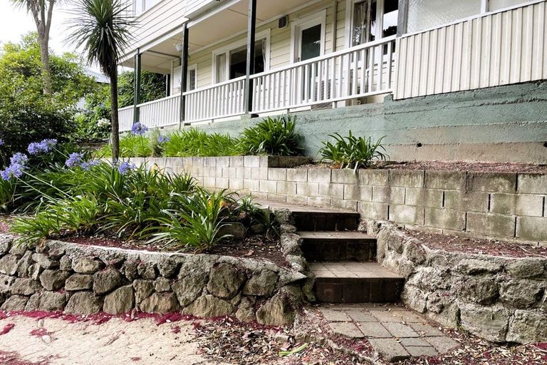 Photo of property in 37 Faraday Street, Hospital Hill, Napier, 4110