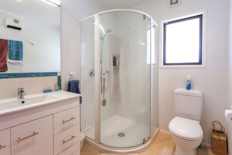 Photo of property in 8 Kauri Place, Tairua, 3508