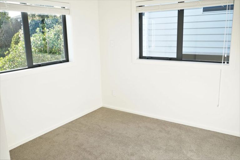 Photo of property in 35c Vincent Street, Howick, Auckland, 2014