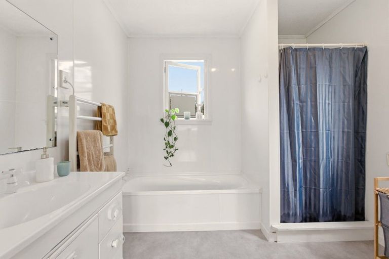 Photo of property in 4 Kent Street, Kingston, Athol, 9793