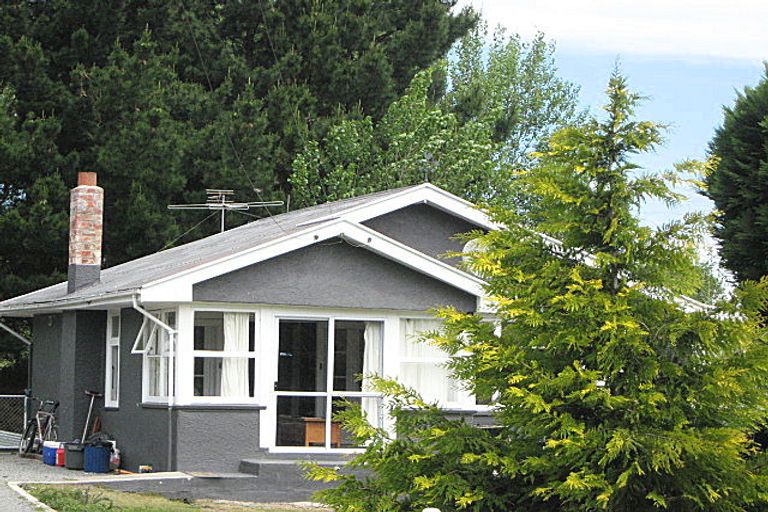 Photo of property in 21 Queens Avenue, Waikuku Beach, 7402