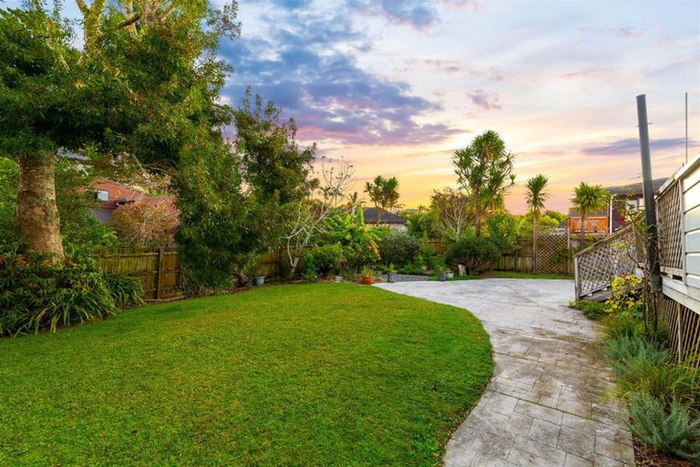 Photo of property in 31 Sturm Avenue, Massey, Auckland, 0614