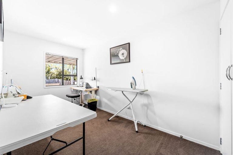 Photo of property in 19b Albatross Road, Red Beach, 0932